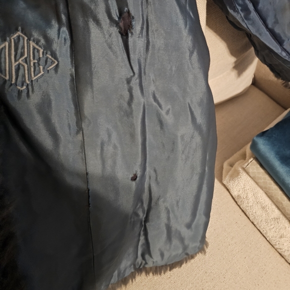 Natural Fur Coat by Neiman Marcus. Vintage Blue/Green Fendi. Size small. - Picture 13 of 14